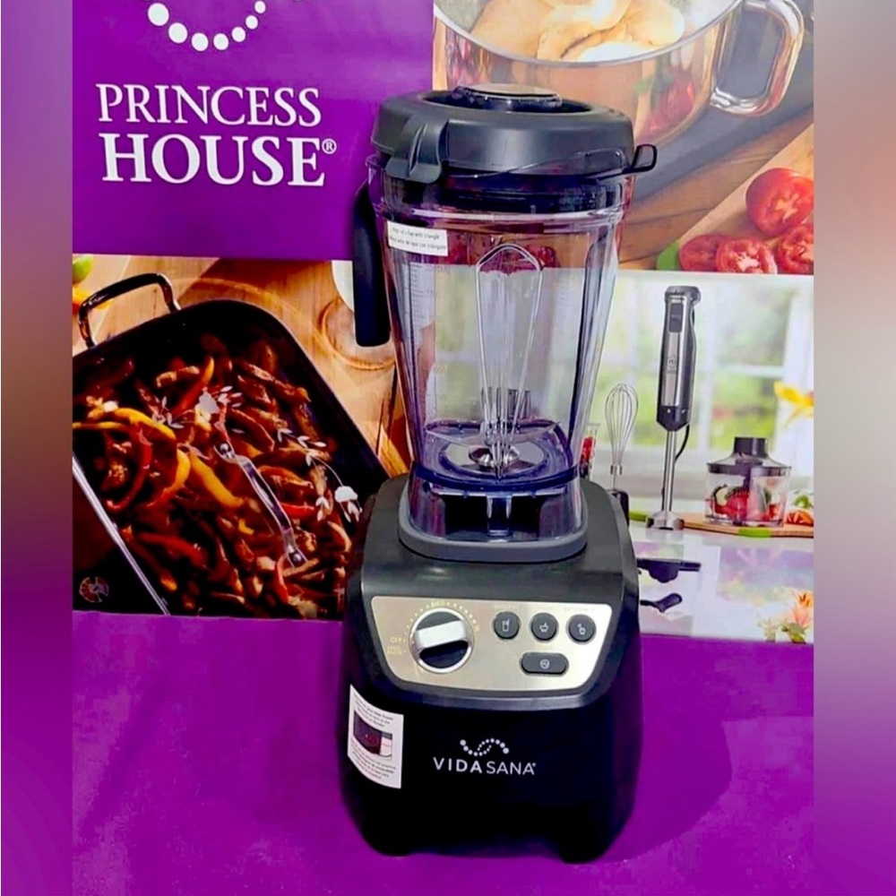 Princess House Vida Sana Purple and Black Blender